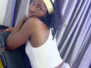 Erotický videohovor CHEATING-HOUSEWIFE