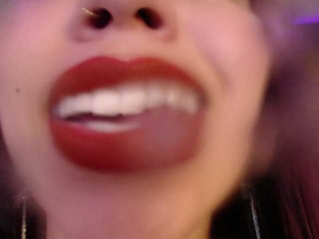 Snímky obrazovky vysielania Cheerryll