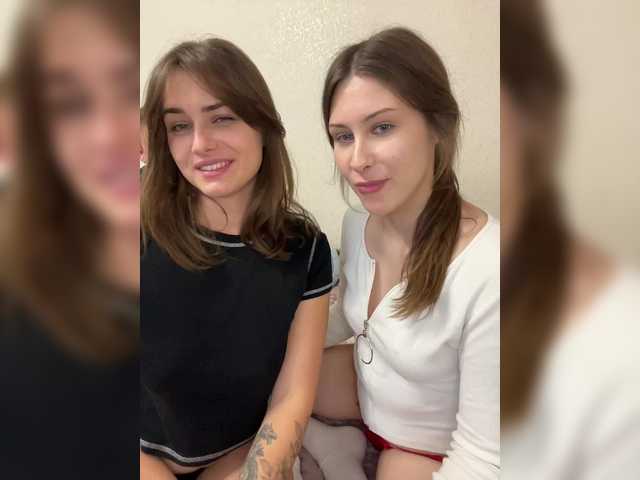 Snímky obrazovky vysielania Cherry-berryMax98