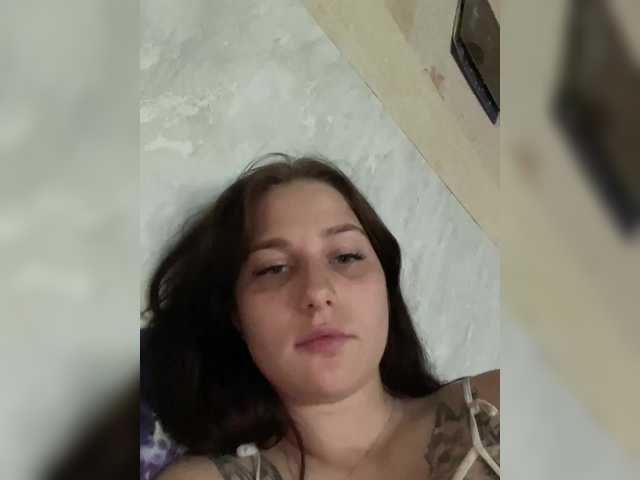 Snímky obrazovky vysielania Cherry33