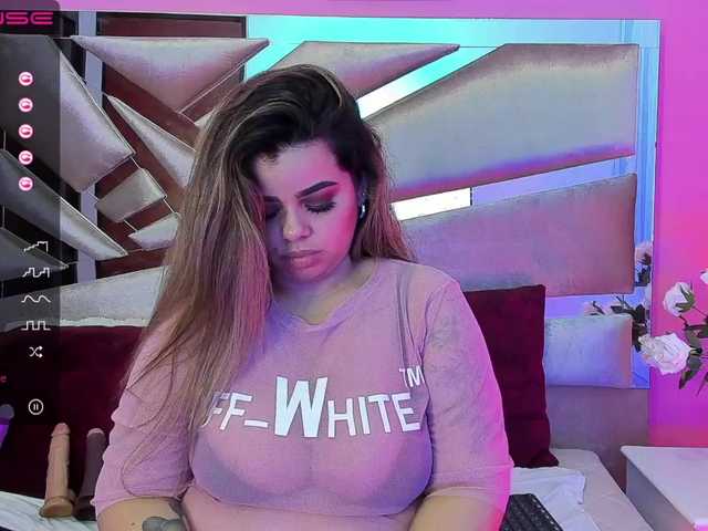 Snímky obrazovky vysielania CarolSmiith