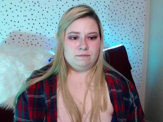 Snímky obrazovky vysielania CherryVodka