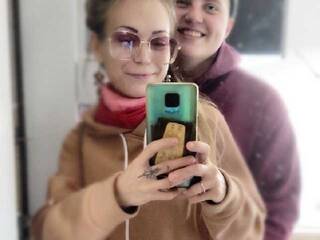 Erotický videohovor Chery-n-Nana