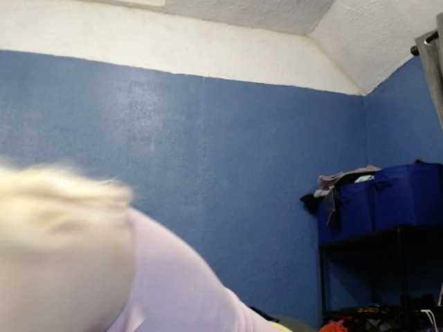 Snímky obrazovky vysielania chillyhicks