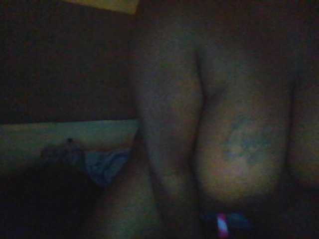 Snímky obrazovky vysielania Cocoasweetz