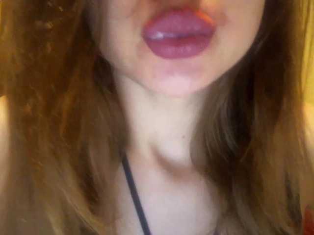 Snímky obrazovky vysielania CocoMademoise