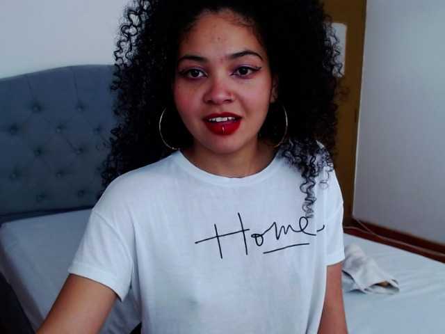 Snímky obrazovky vysielania Courageuse