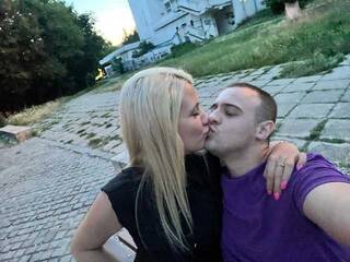 Erotický videohovor Crazyhotcouple69