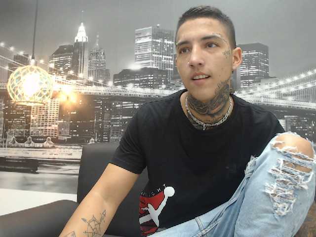 Snímky obrazovky vysielania CrisFtm