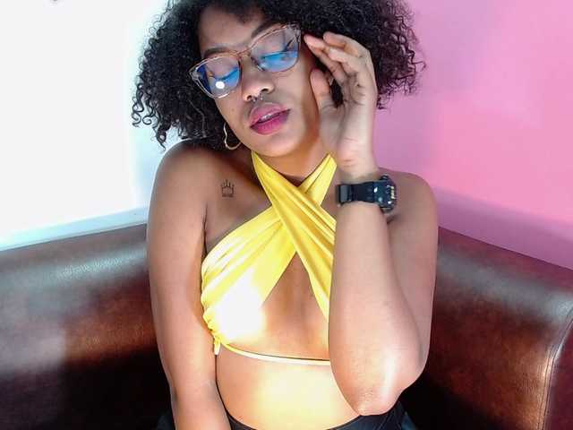 Snímky obrazovky vysielania CrisSummer