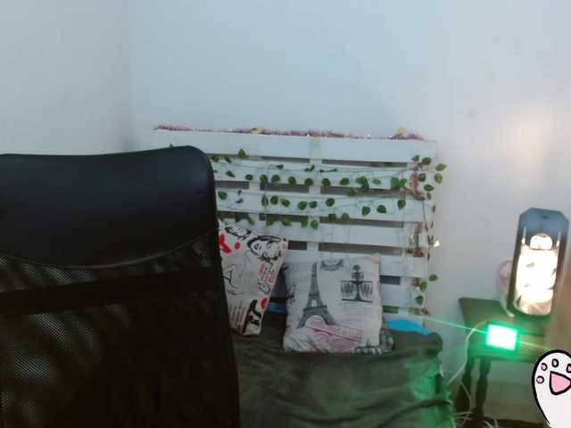 Snímky obrazovky vysielania CristalG18