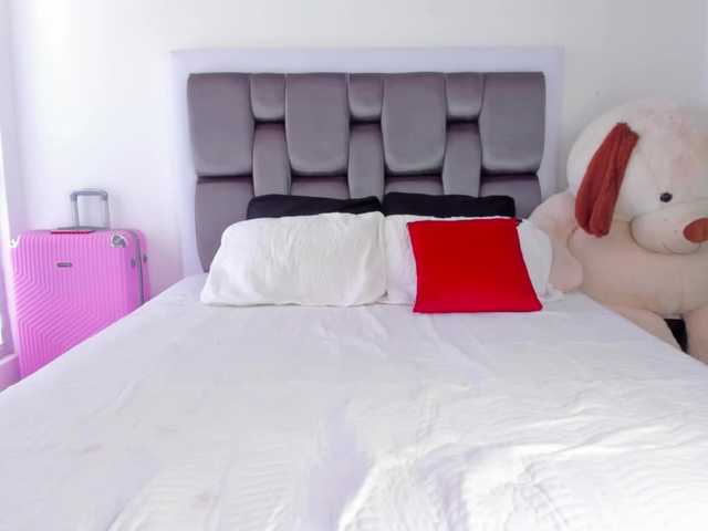 Snímky obrazovky vysielania CrystalQueen