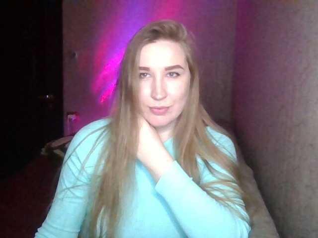 Snímky obrazovky vysielania CrystalWaves5