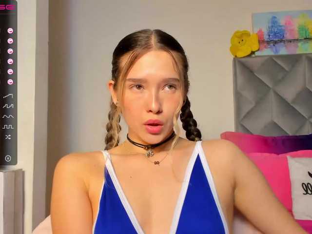 Snímky obrazovky vysielania curlygirl1