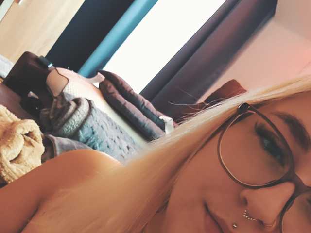 Foto profilu Curvymelli97