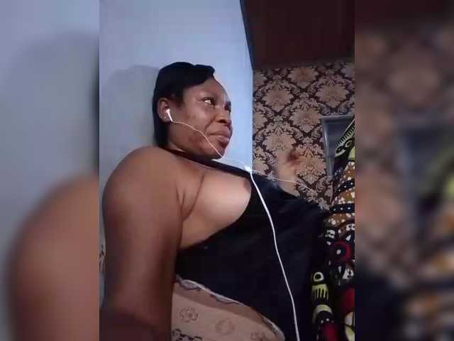 Snímky obrazovky vysielania Thicknipples