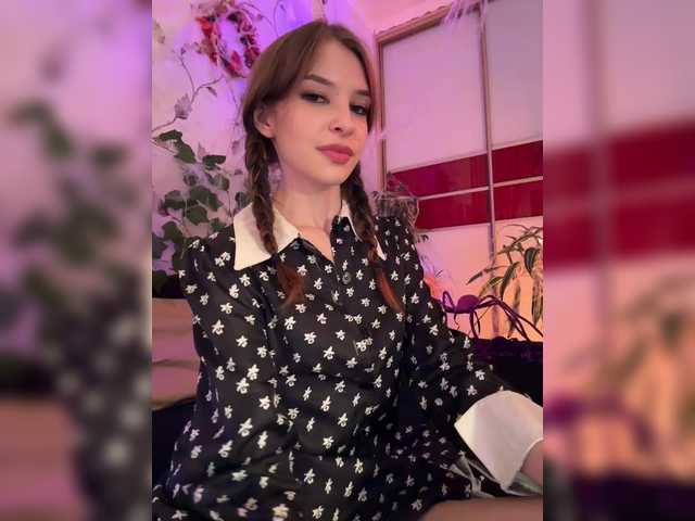 Snímky obrazovky vysielania WednesdayFridayAddams