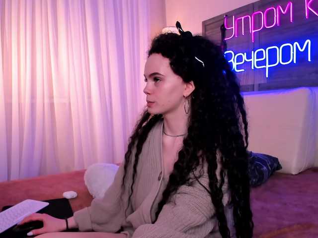 Snímky obrazovky vysielania CutieKira