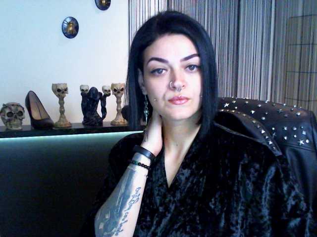 Snímky obrazovky vysielania DaemonInk