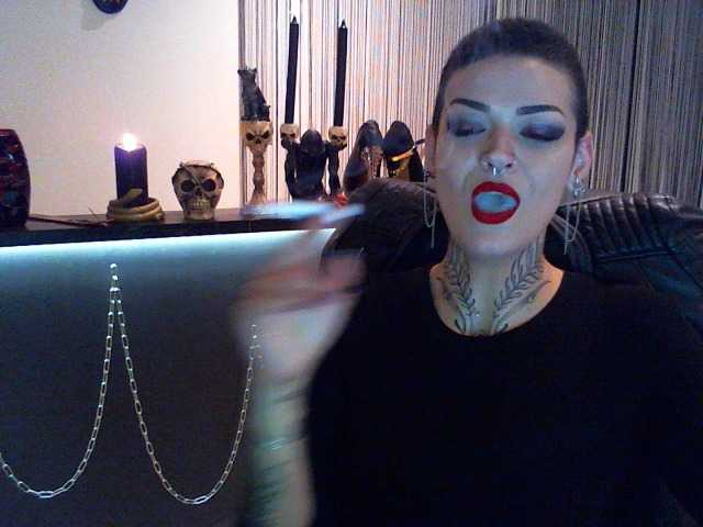 Snímky obrazovky vysielania DaemonInk