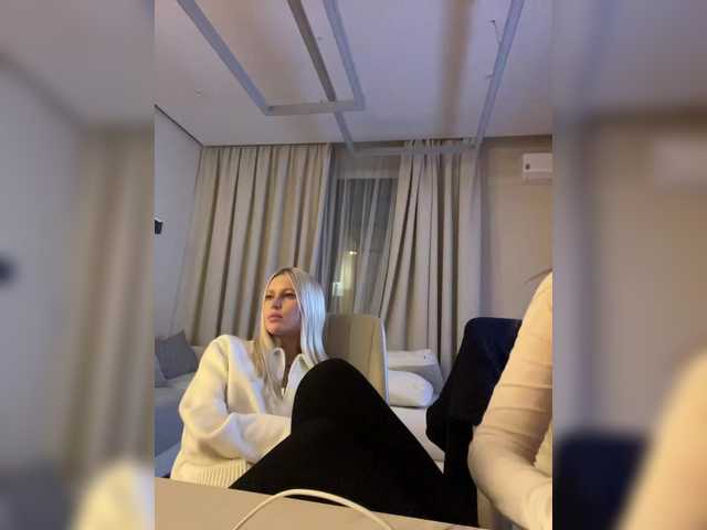 Snímky obrazovky vysielania Dalekaaa