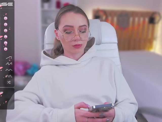 Snímky obrazovky vysielania DancingQueen