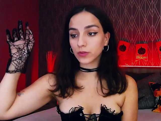 Fotografie DaphneMoss Hi, my name is Agatha! Welcome to my room ♥ Enjoy your stay, read the tip menu ♥ Don't forget to subscribe ♥
