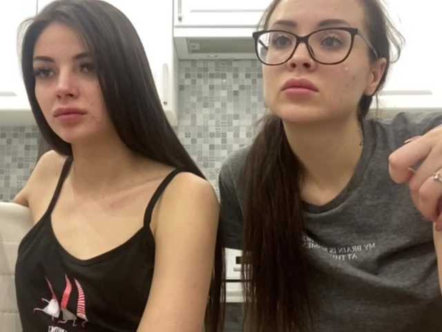 Snímky obrazovky vysielania DarinaJuliana