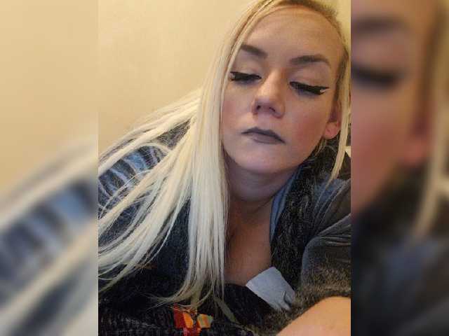 Snímky obrazovky vysielania DaughtersPlay