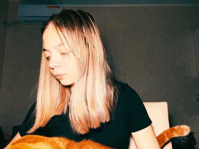 Snímky obrazovky vysielania DavinaHaddad