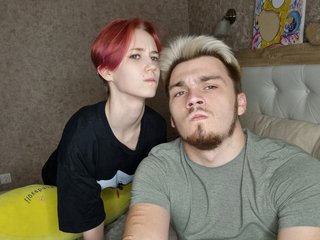 Erotický videorozhovor DesiredCouple