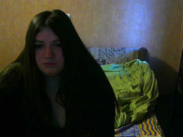 Snímky obrazovky vysielania devilgirl8