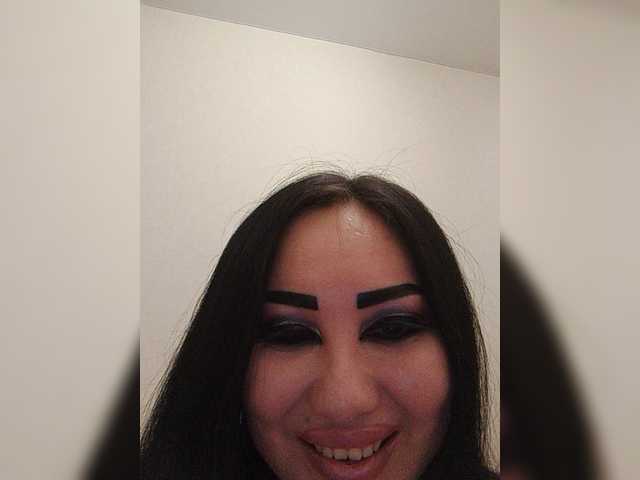 Snímky obrazovky vysielania DiamondKey