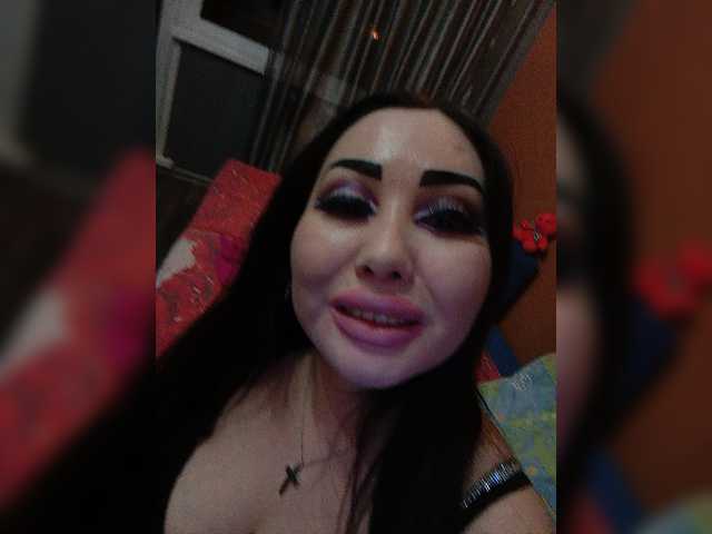 Snímky obrazovky vysielania DiamondKey