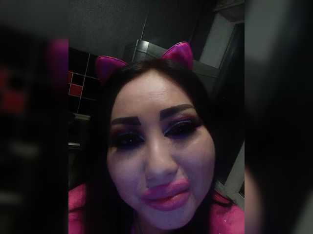 Snímky obrazovky vysielania DiamondKey