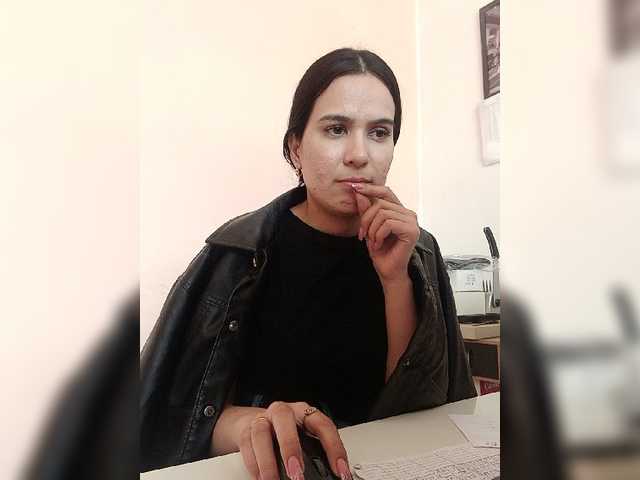 Snímky obrazovky vysielania Dilzsex
