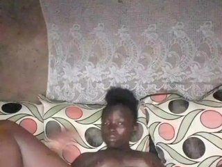 Erotický videohovor DivineAssGoddess