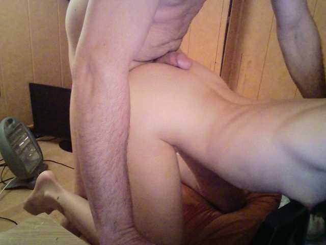 Snímky obrazovky vysielania Doggysx