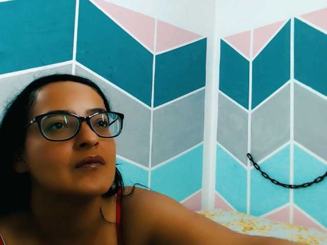 Snímky obrazovky vysielania Dulcetaylor