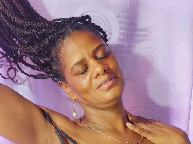 Foto profilu ebony-cougar