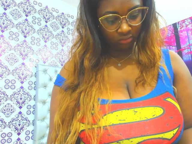 Snímky obrazovky vysielania EbonyStone