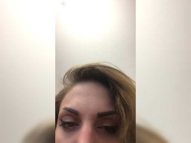 Snímky obrazovky vysielania Eiffela