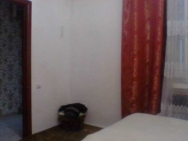 Snímky obrazovky vysielania Eleanesa