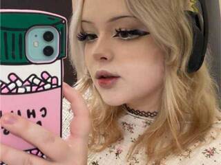 Erotický videohovor SleepyHeadCat