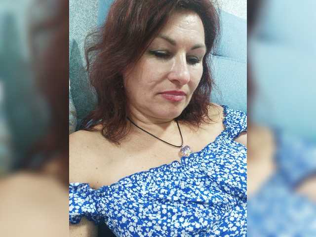 Snímky obrazovky vysielania Ellie_