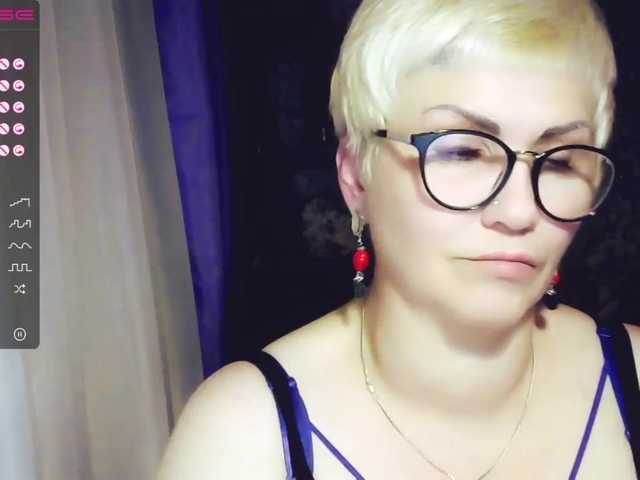 Snímky obrazovky vysielania Elenamilfa