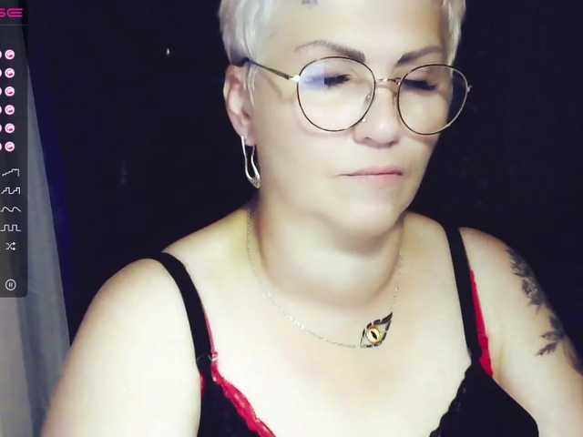 Snímky obrazovky vysielania Elenamilfa