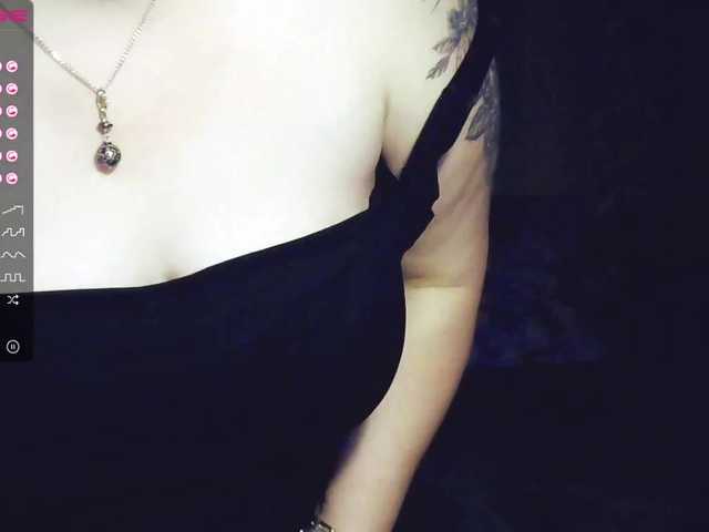 Snímky obrazovky vysielania Elenamilfa