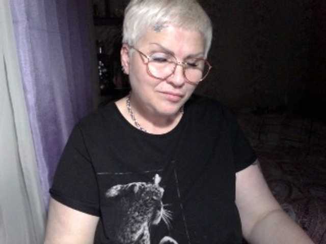 Snímky obrazovky vysielania Elenamilfa