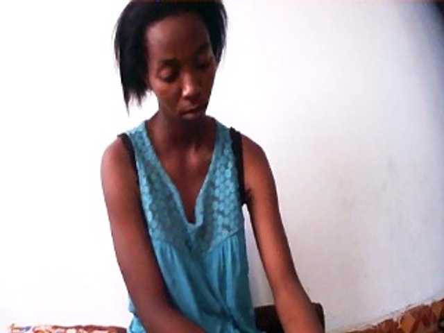 Snímky obrazovky vysielania ElianeXhot